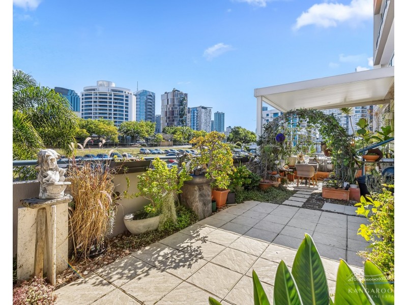214/35 Ferry Street, Kangaroo Point QLD 4169