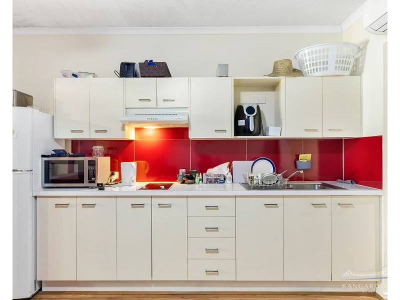 112/85 Deakin Street, Kangaroo Point QLD 4169