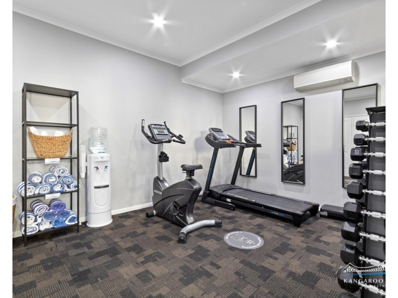 112/85 Deakin Street, Kangaroo Point QLD 4169