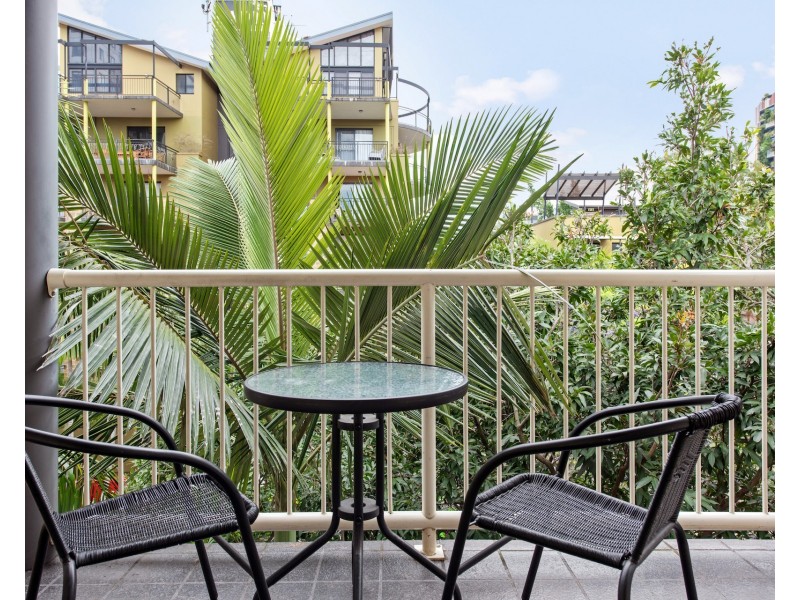 352/85 Deakin Street, Kangaroo Point QLD 4169