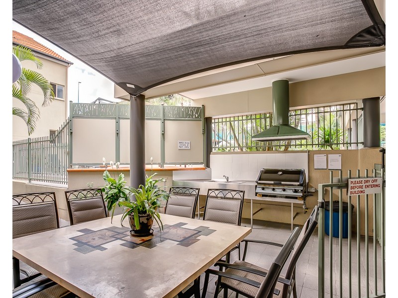 352/85 Deakin Street, Kangaroo Point QLD 4169