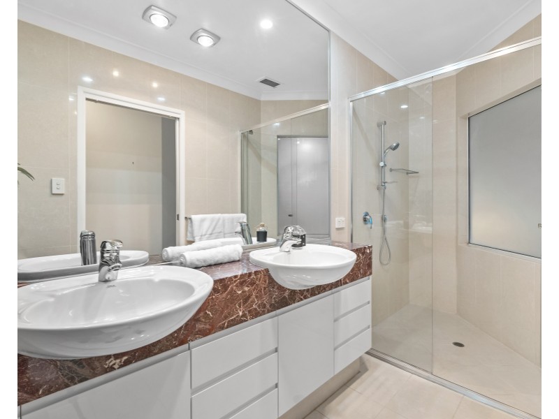 42/78 Cairns Street, Kangaroo Point QLD 4169