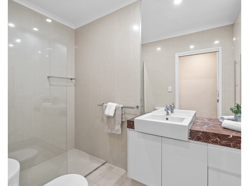 42/78 Cairns Street, Kangaroo Point QLD 4169