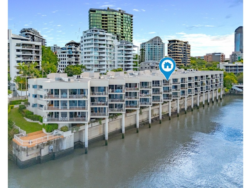42/78 Cairns Street, Kangaroo Point QLD 4169