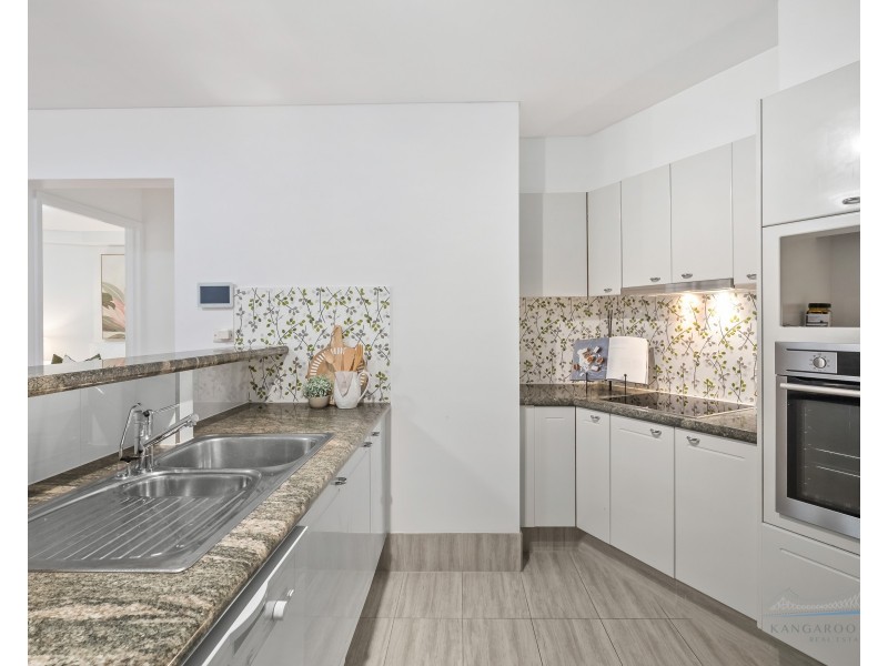 4/16 Bright Street, Kangaroo Point QLD 4169