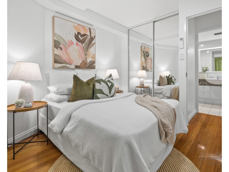 4/16 Bright Street, Kangaroo Point QLD 4169