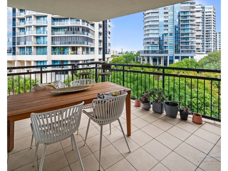 33/15 Goodwin Street, Kangaroo Point QLD 4169