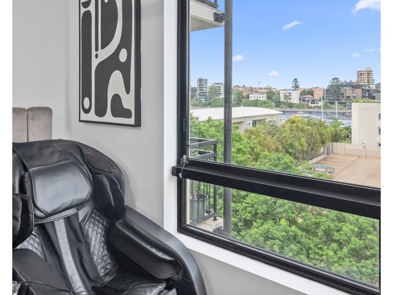 33/15 Goodwin Street, Kangaroo Point QLD 4169