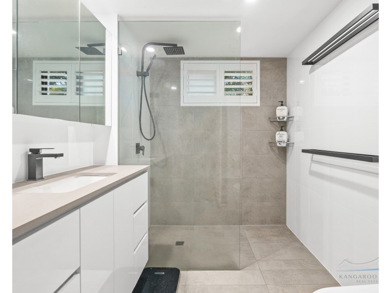 229/36 MacDonald Street, Kangaroo Point QLD 4169