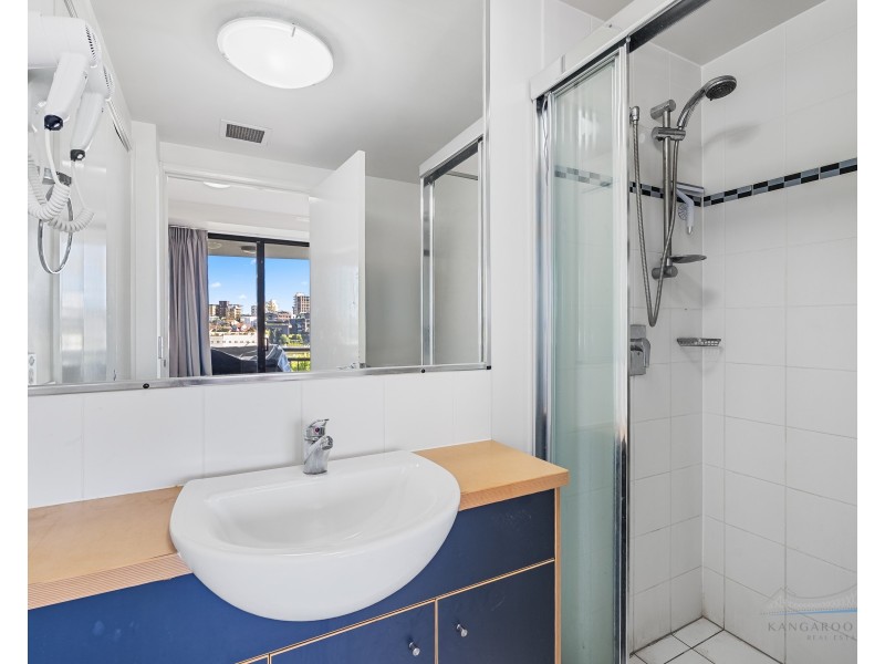 32/15 Goodwin Street, Kangaroo Point QLD 4169