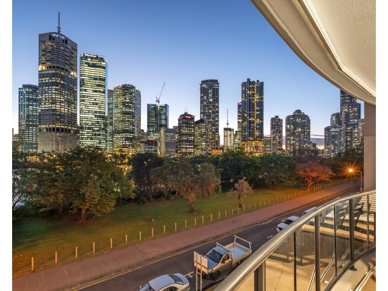 311/36 MacDonald Street, Kangaroo Point QLD 4169