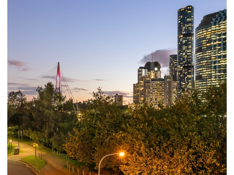 311/36 MacDonald Street, Kangaroo Point QLD 4169