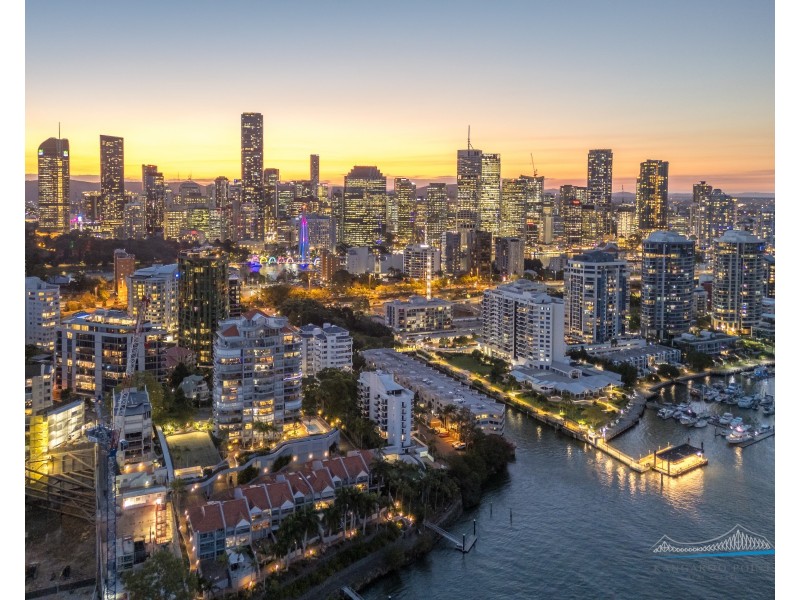 4/77 Cairns Street, Kangaroo Point QLD 4169