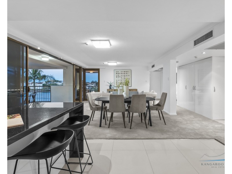 4/77 Cairns Street, Kangaroo Point QLD 4169