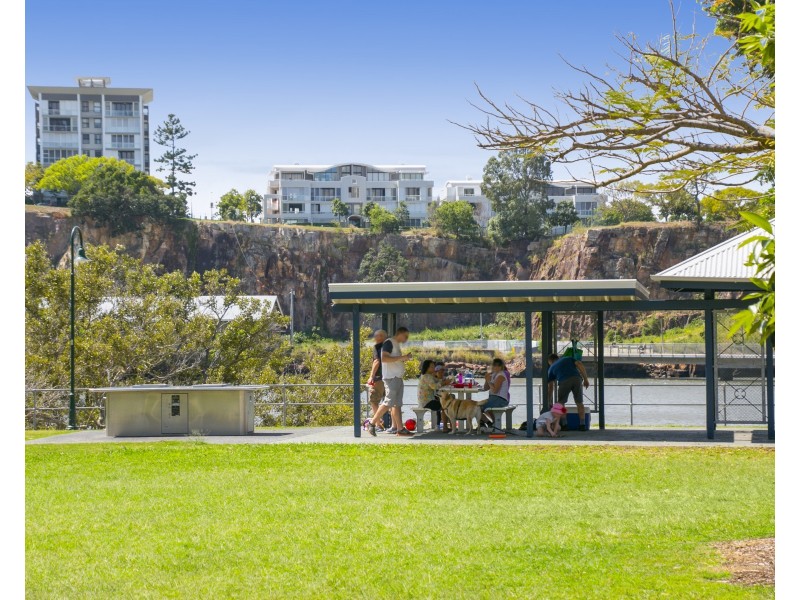 2302/25 Anderson Street, Kangaroo Point QLD 4169
