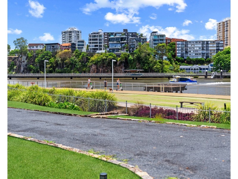 4202/15 Anderson Street, Kangaroo Point QLD 4169