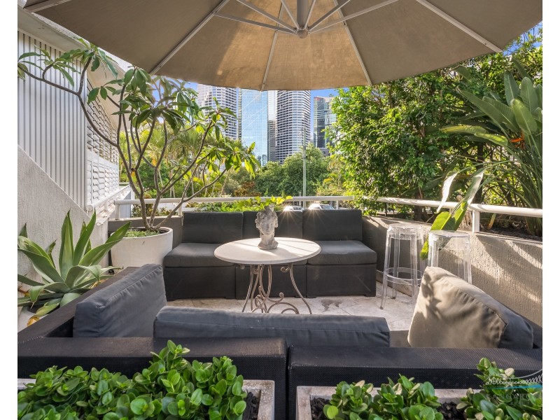 3/16 Bright, Kangaroo Point QLD 4169