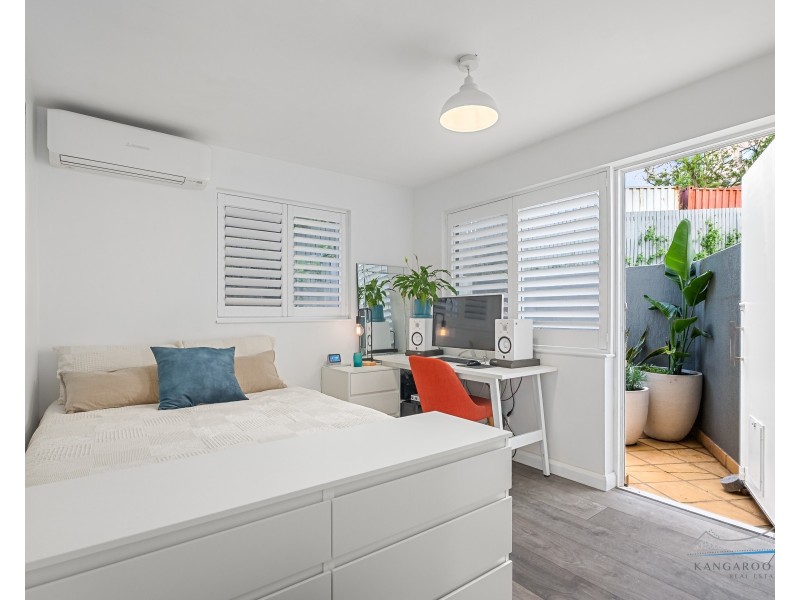 3/16 Bright, Kangaroo Point QLD 4169