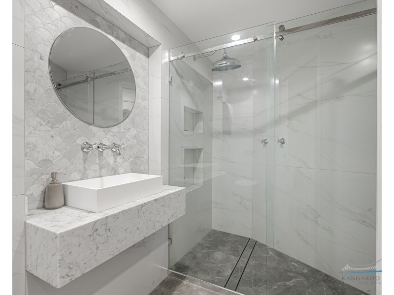 3/16 Bright, Kangaroo Point QLD 4169