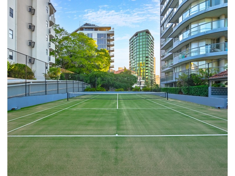 45/30 O’Connell Street, Kangaroo Point QLD 4169