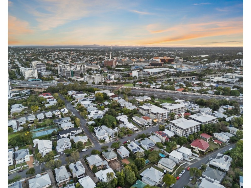 25 Taylor Street, Woolloongabba QLD 4102