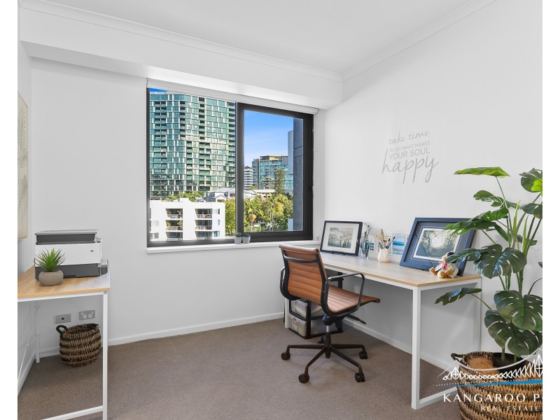 204/44 Ferry Street, Kangaroo Point QLD 4169