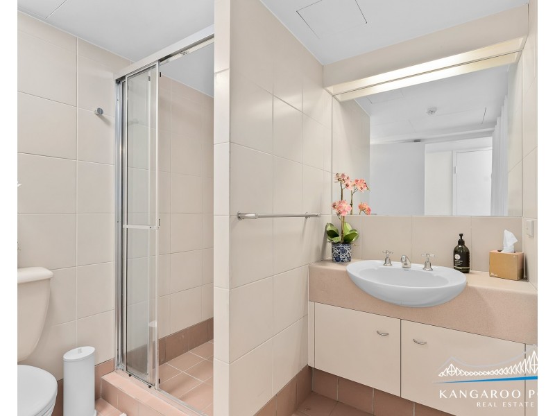 204/44 Ferry Street, Kangaroo Point QLD 4169