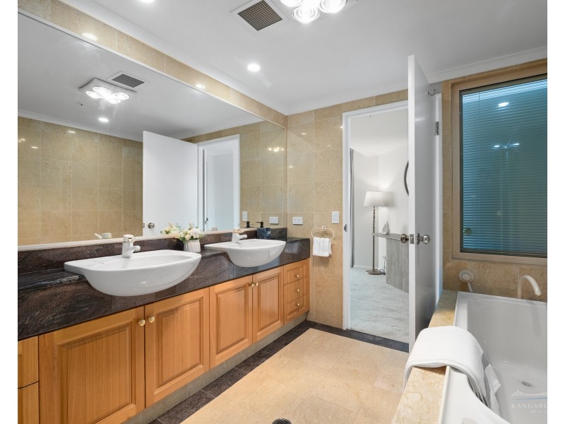8 Goodwin Street Goodwin Street, Kangaroo Point QLD 4169