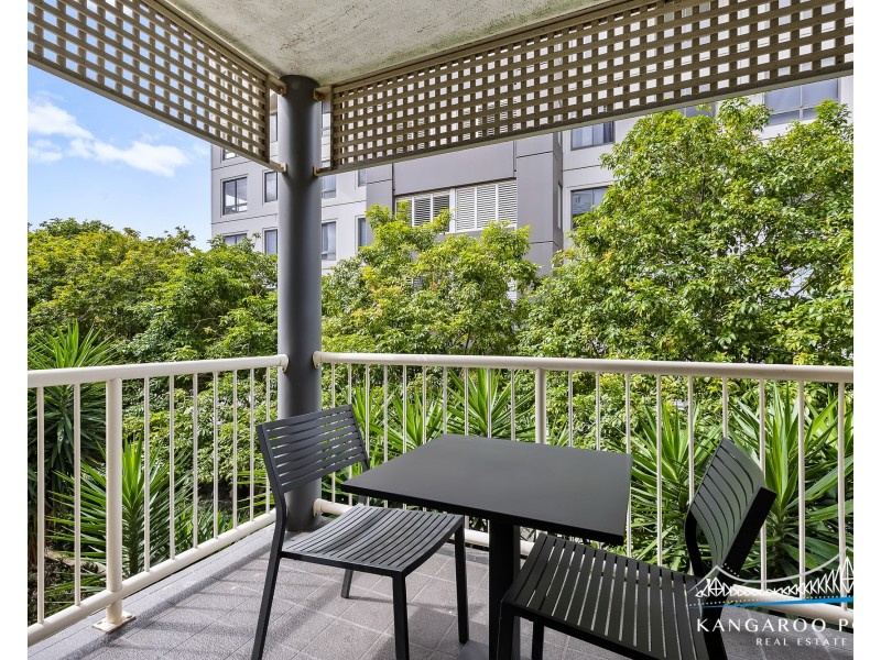227/85 Deakin Street, Kangaroo Point QLD 4169