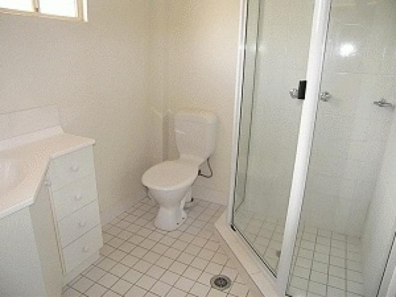 11/5 Uniplaza Crt, Kearneys Spring QLD 4350