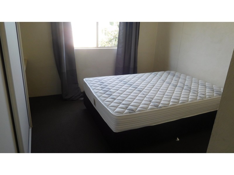 4/9 Uniplaza Court, Kearneys Spring QLD 4350
