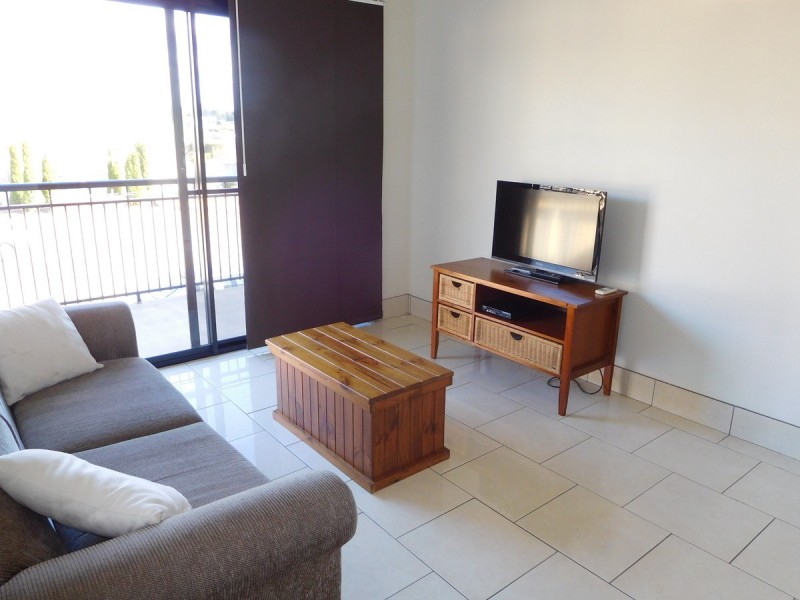 5/1-3 Uniplaza Court, Kearneys Spring QLD 4350