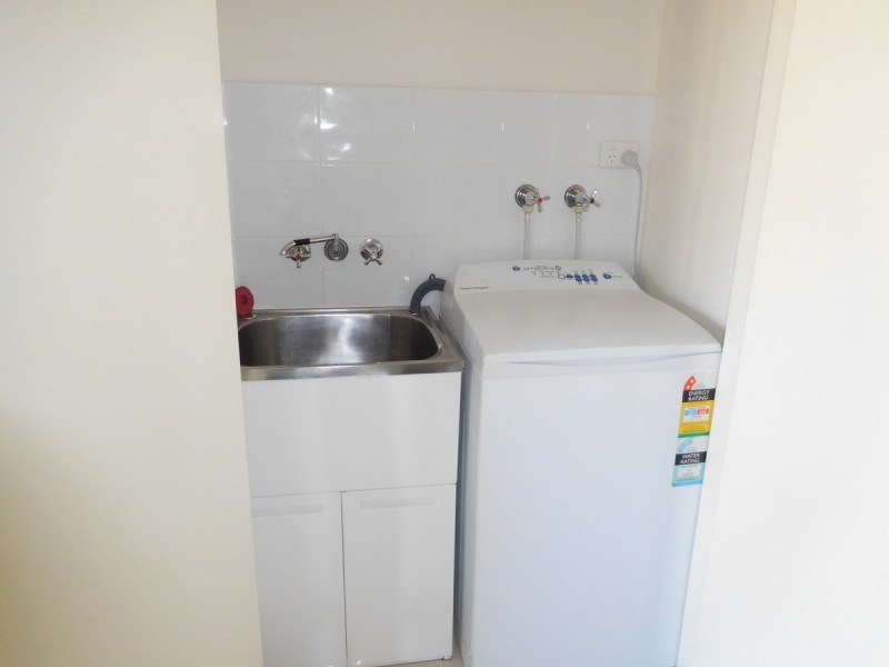 5/1-3 Uniplaza Court, Kearneys Spring QLD 4350