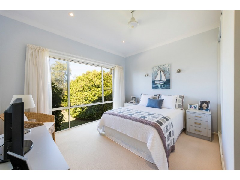 25 Lynhaven Crescent, Ulmarra NSW 2462