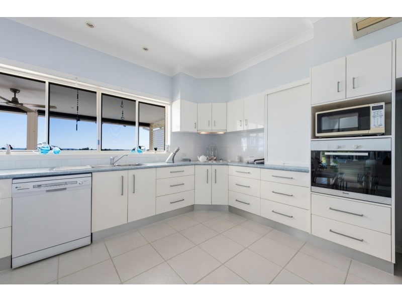 25 Lynhaven Crescent, Ulmarra NSW 2462