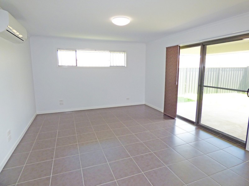 2/10 Martin Crescent, Junction Hill NSW 2460