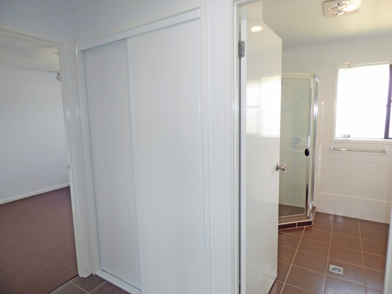 2/10 Martin Crescent, Junction Hill NSW 2460