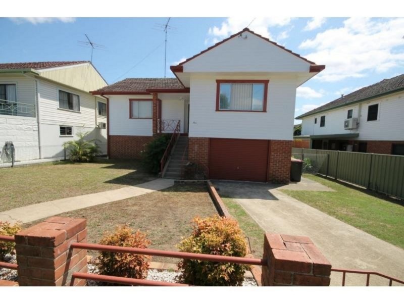 4 Robinson Avenue, Grafton NSW 2460