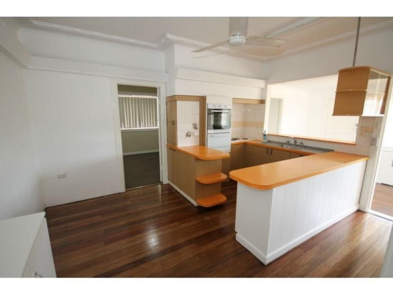 4 Robinson Avenue, Grafton NSW 2460