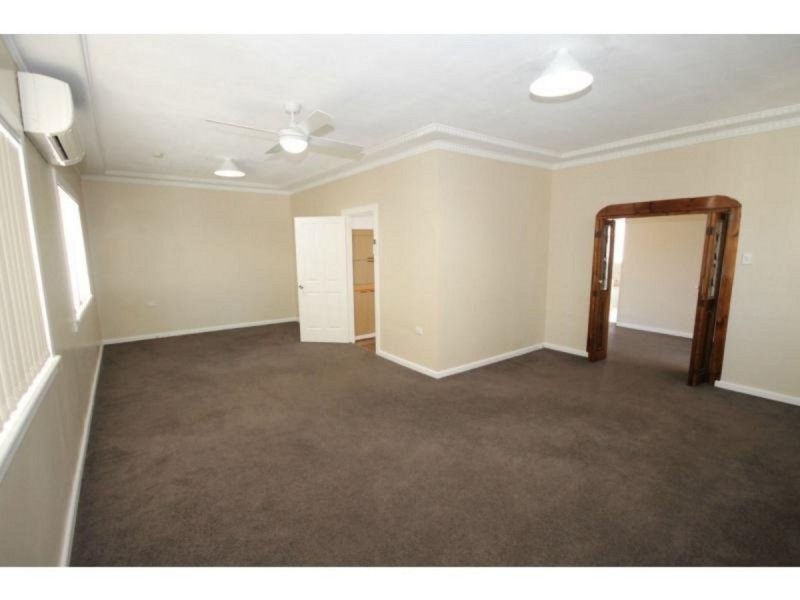 4 Robinson Avenue, Grafton NSW 2460