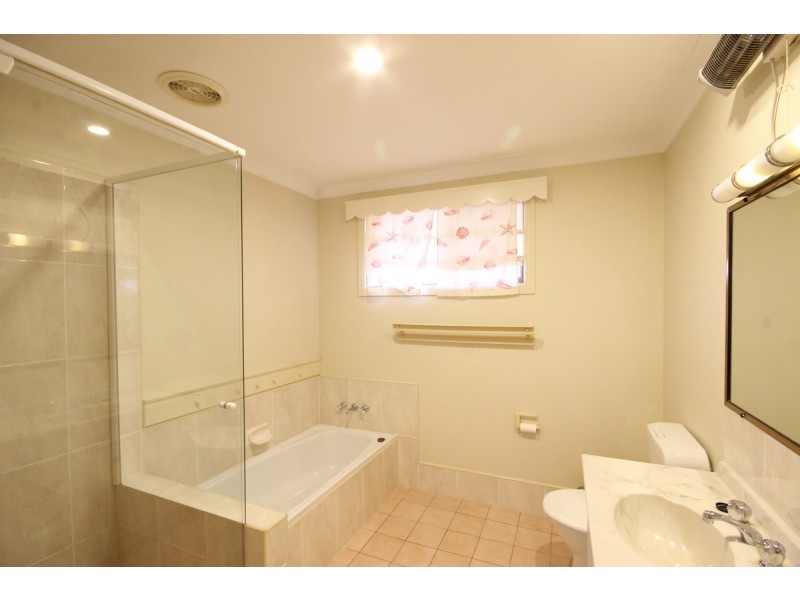 2/6 Schaeffer Close, Grafton NSW 2460