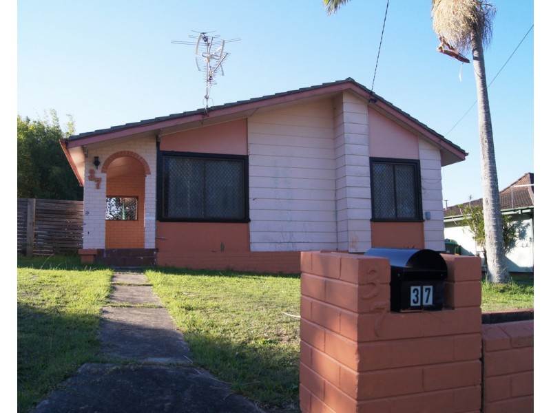 37 Maxwell Avenue, South Grafton NSW 2460