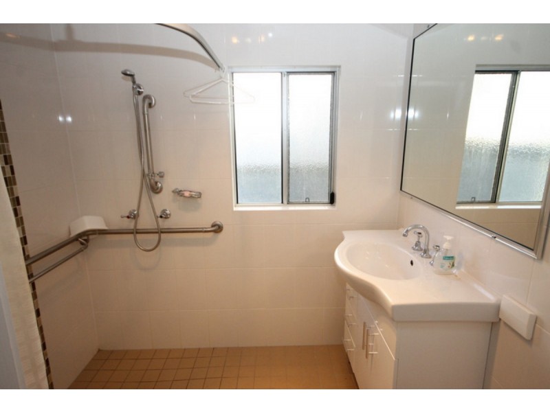 24 Pound Street, Grafton NSW 2460