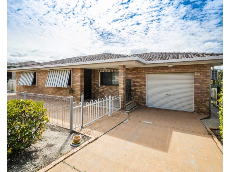 12 Figtree Avenue, Junction Hill NSW 2460