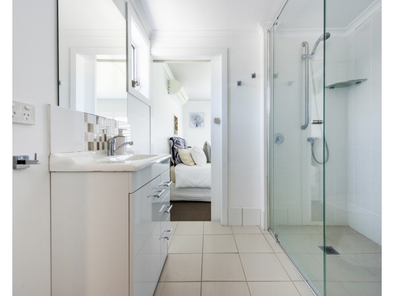 12 Robinson Avenue, Grafton NSW 2460