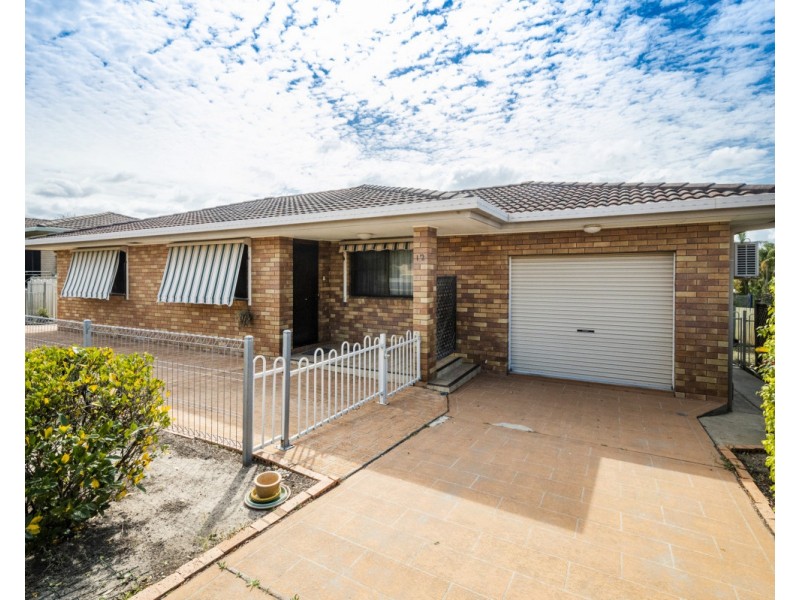 12 Figtree Avenue, Junction Hill NSW 2460