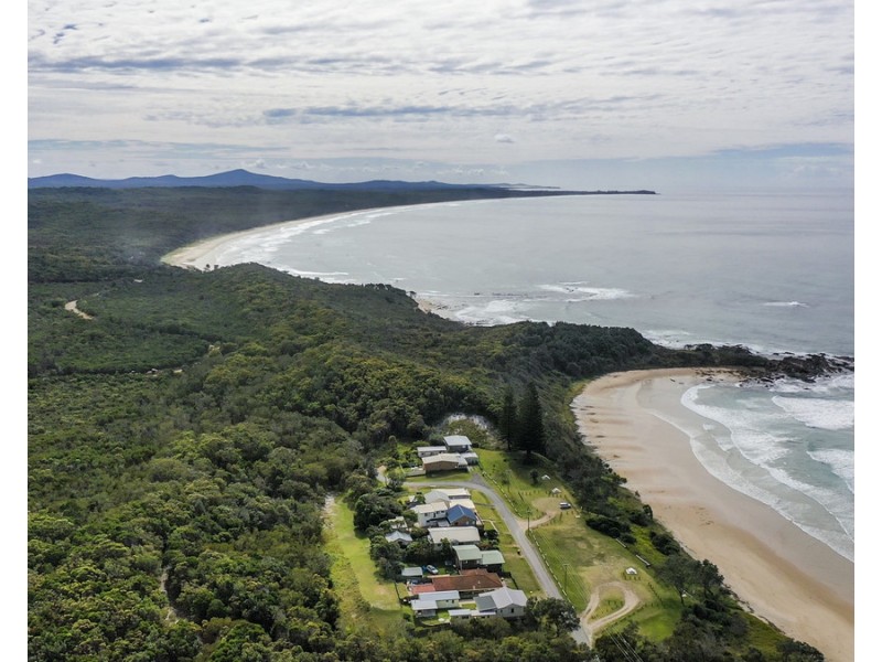 25 Sandon Road, Minnie Water NSW 2462