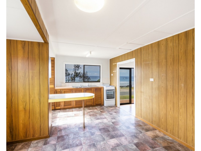 25 Sandon Road, Minnie Water NSW 2462