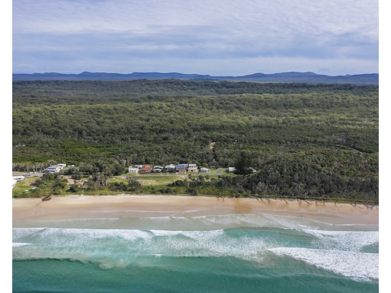 25 Sandon Road, Minnie Water NSW 2462