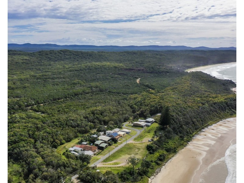 25 Sandon Road, Minnie Water NSW 2462